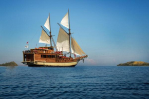 Plataran Phinisi Ambasi, a Luxury Private Cruise